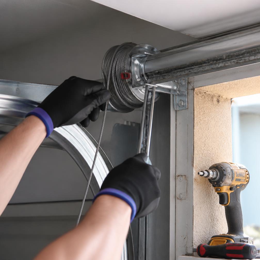 Snapped cables garage door repair by 24hr Garage Door Installation